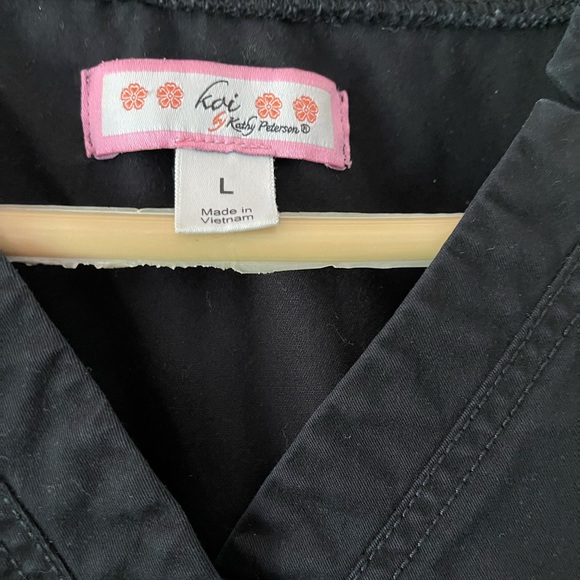 Koi scrubs - Picture 2 of 4